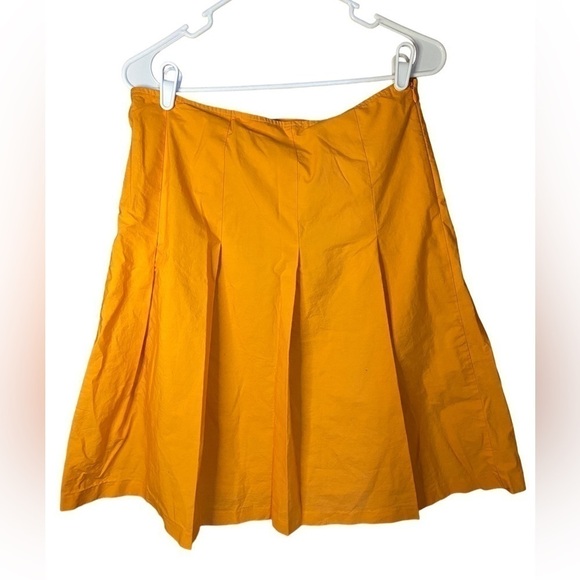Express Size 8 Orange pleated skirt - Picture 1 of 4